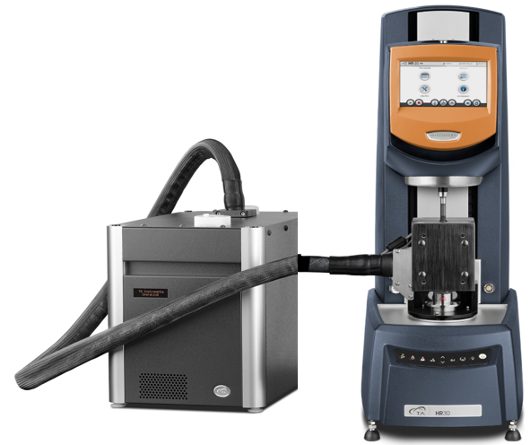 RH101_Fig.1 Figure 1. TA Instruments Discovery Hybrid Rheometer with the relative humidity accessory